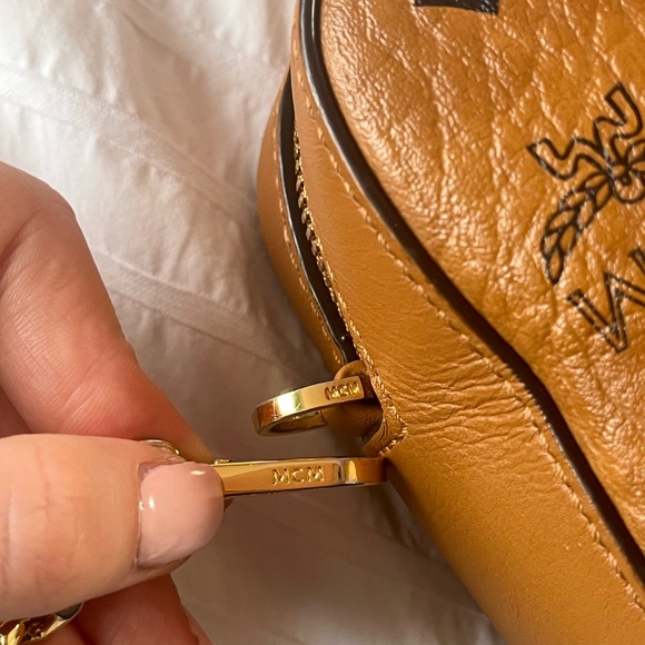 MCM Camera Bag crossbody in the color CONGAC - Picture 9 of 9